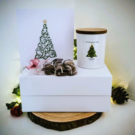 '2C' Candle and Chocolates Gift Box (Signature candle option)