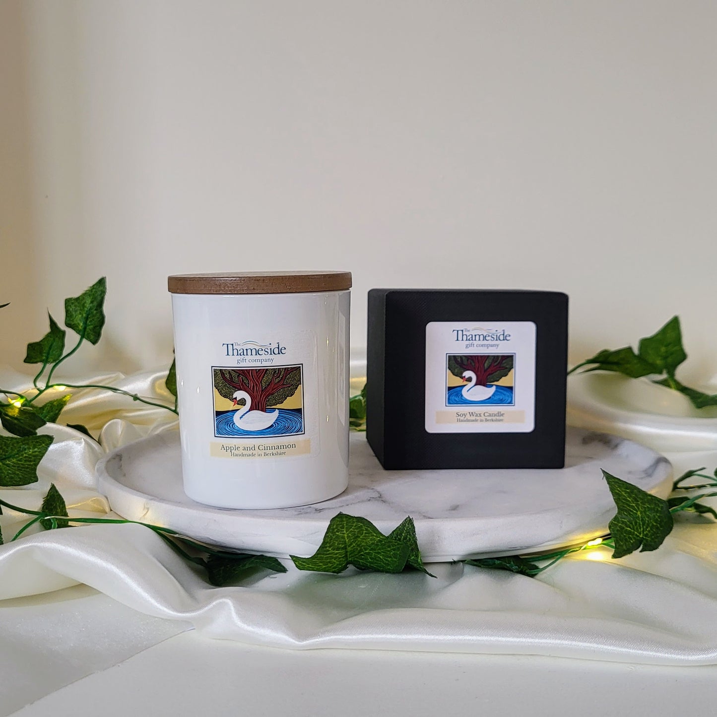 SALE: Apple and Cinnamon Signature Candle