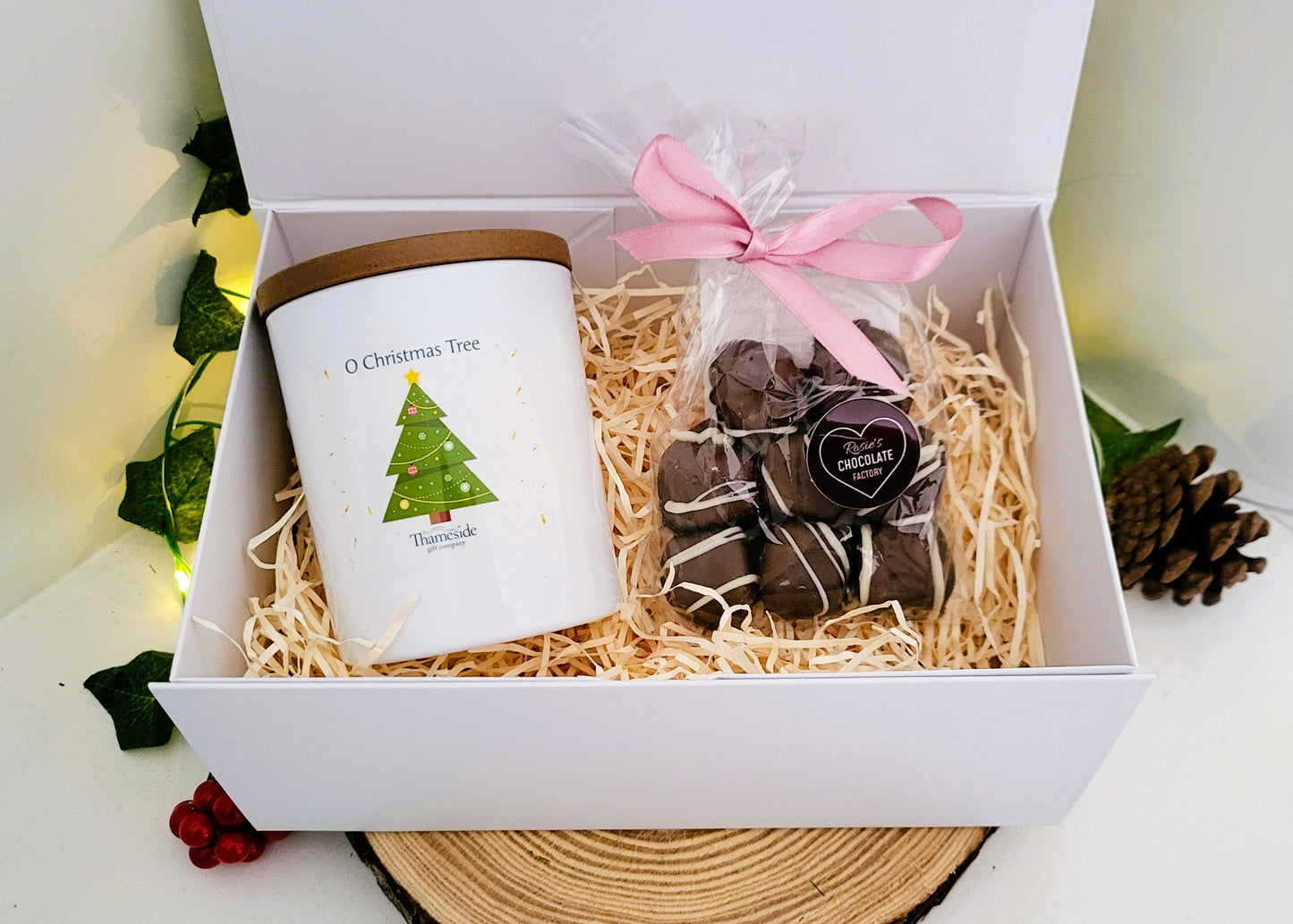 '2C' Candle and Chocolates Gift Box (Signature candle option)
