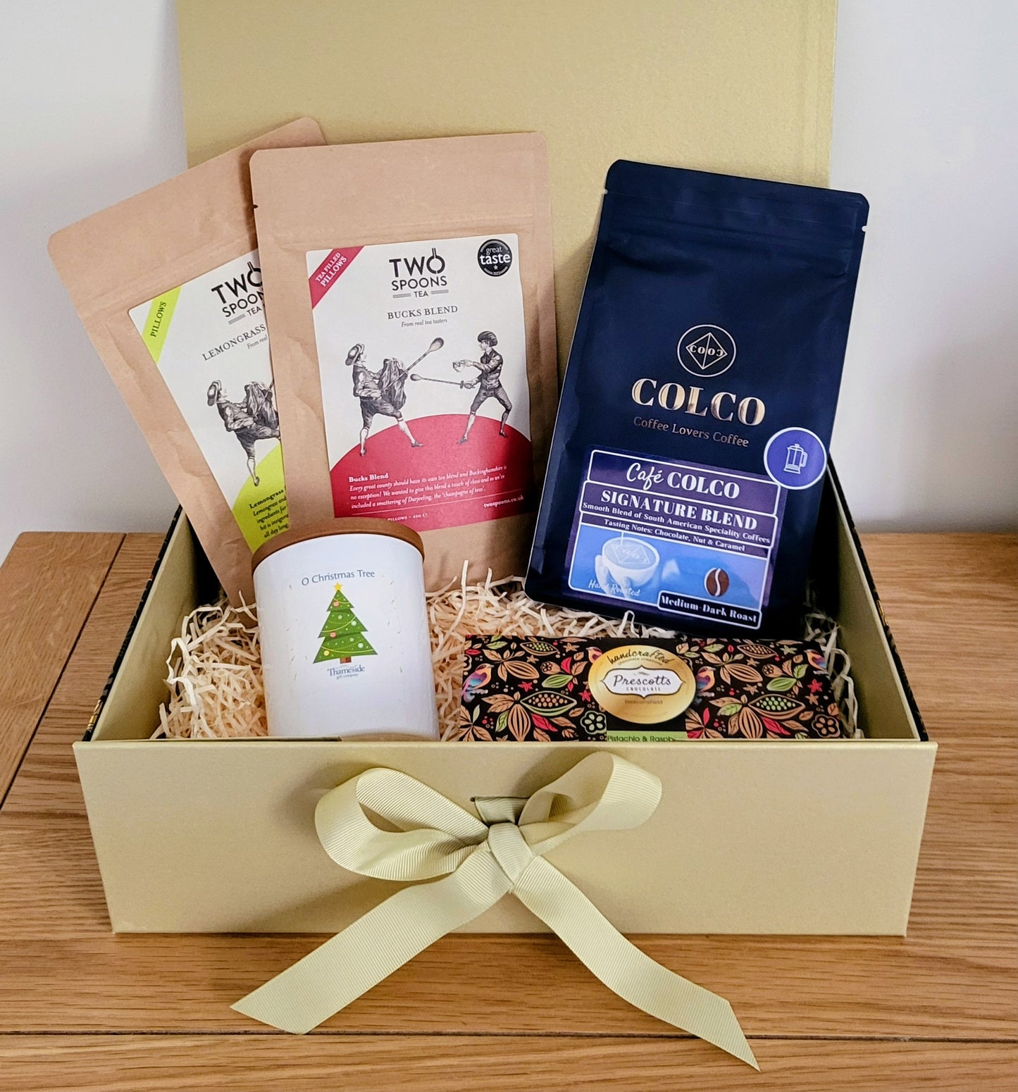 'Cuppa by Candlelight' Gift Box (Christmas edition)