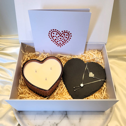 Expression of Love Heart Candle & Bracelet gift set