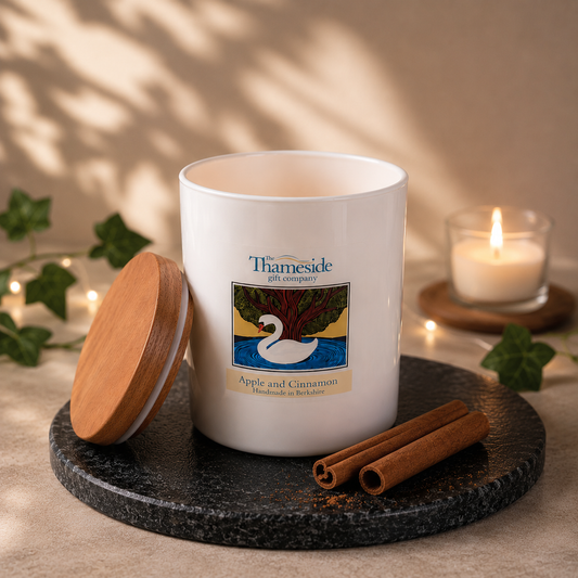 Apple and Cinnamon Signature Candle